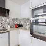 Apartmán De Charme Montmartre Batignolles *