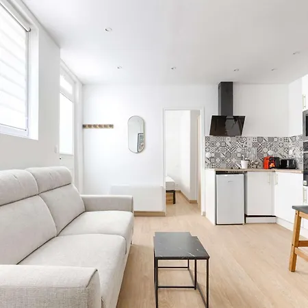De Charme Montmartre Batignolles Διαμέρισμα *