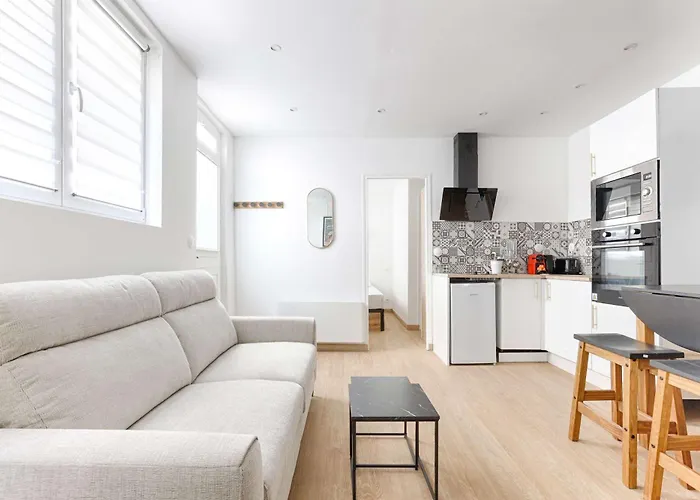 De Charme Montmartre Batignolles Διαμέρισμα *